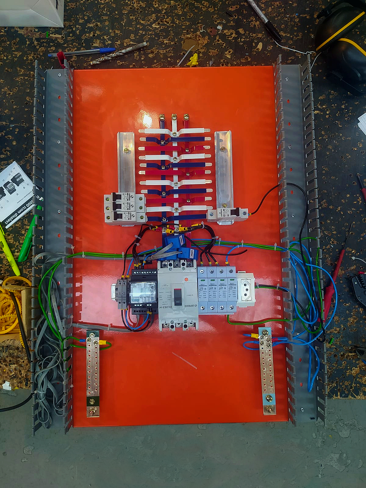 Montagem de Painéis Elétricos